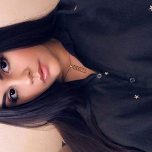 Meet your Posher, Myrna